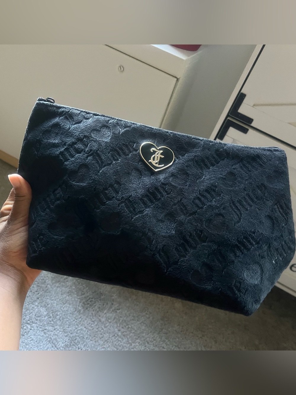 Black cosmetic juicy couture